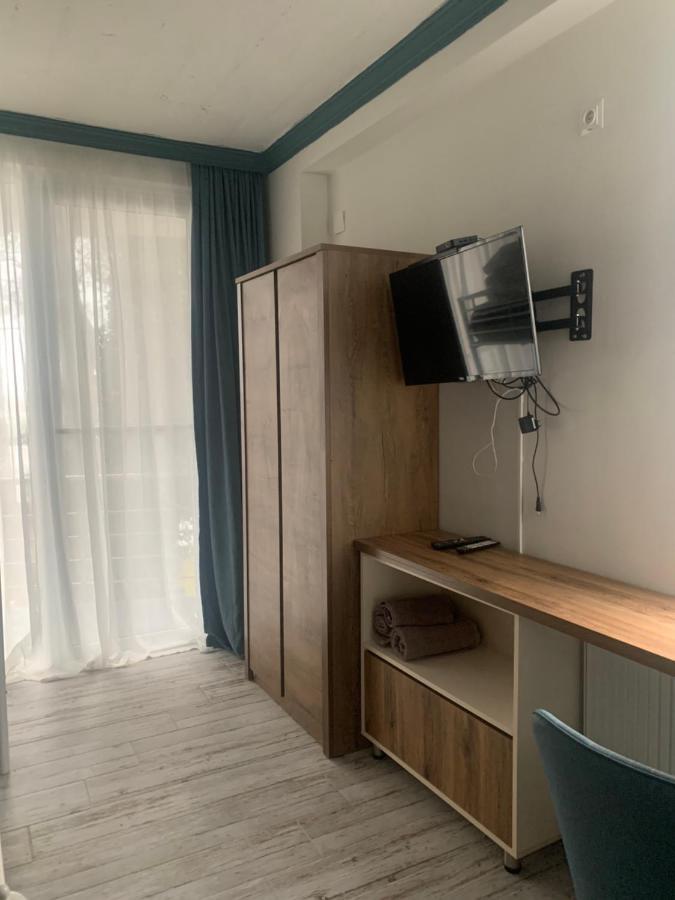 Hotel Mana-Mana Grigoleti Esterno foto