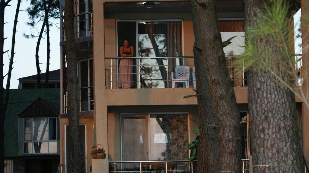 Hotel Mana-Mana Grigoleti Esterno foto