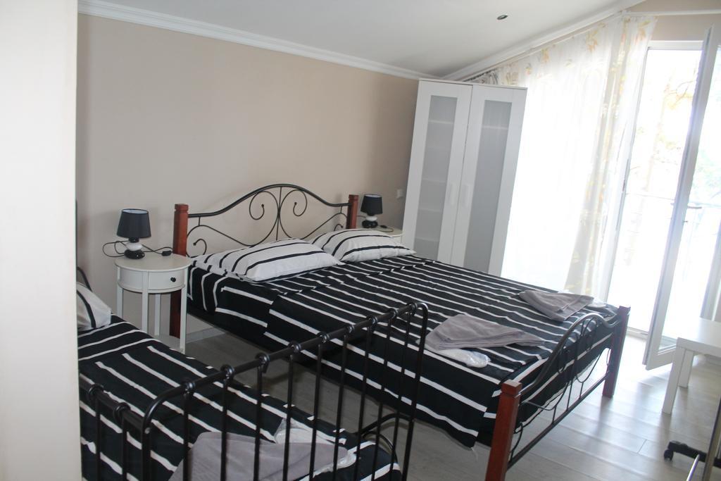Hotel Mana-Mana Grigoleti Esterno foto