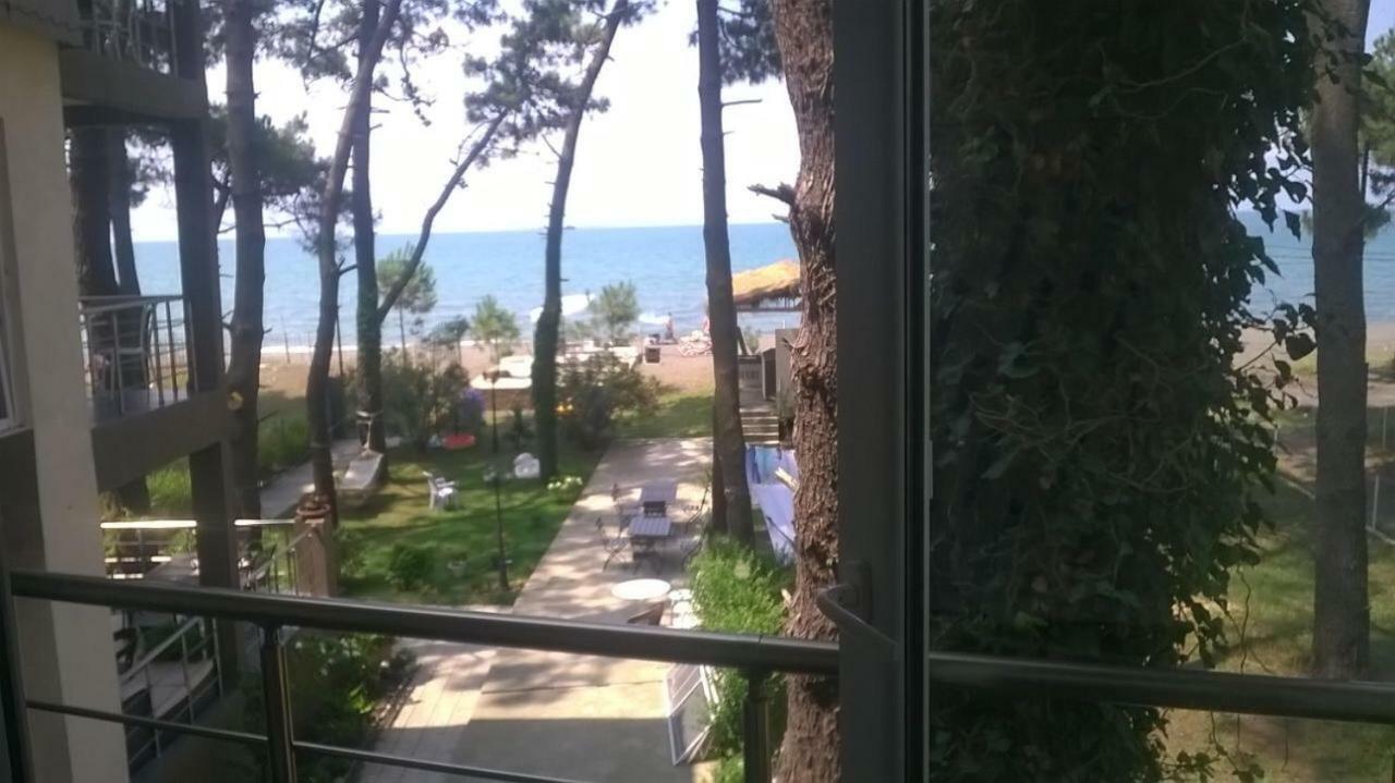 Hotel Mana-Mana Grigoleti Esterno foto